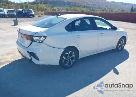 2019 Kia Forte Lxs z USA, uszkodzony, nr VIN 3KPF24AD5KE045913
